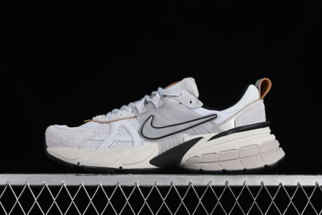 Nike Runtekk Run Retro Low-Top Running Shoes with Cushlon Midsole and Anti-Slip Design - FN6703-002