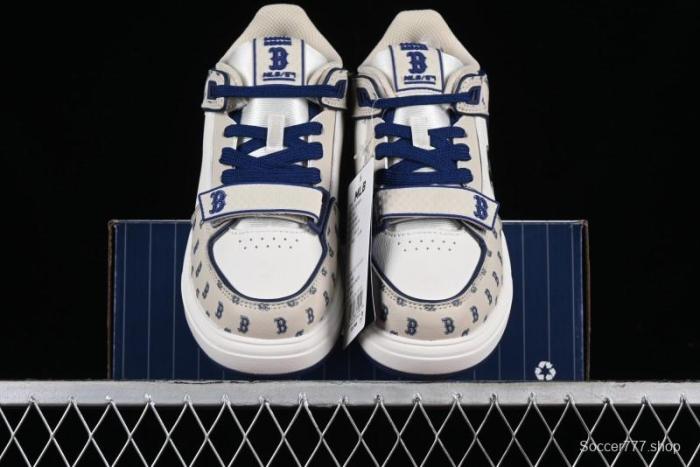 MLB Chunky Liner New York Yankees Lightweight Platform Sneakers with 6cm Height Increase - 3ASXLM13N43BGL