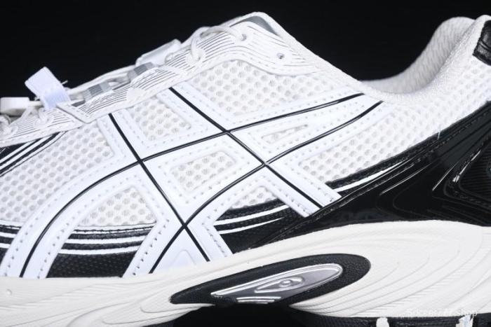 Asics Gel-Kahana Tr V4 Running Shoes with FF BLAST PLUS Cushioning - 1203A497-100