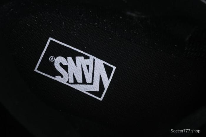 Vans Knu Skool Low-Top Retro Casual Vulcanized Slip-On Shoes - VN0009QCSWE