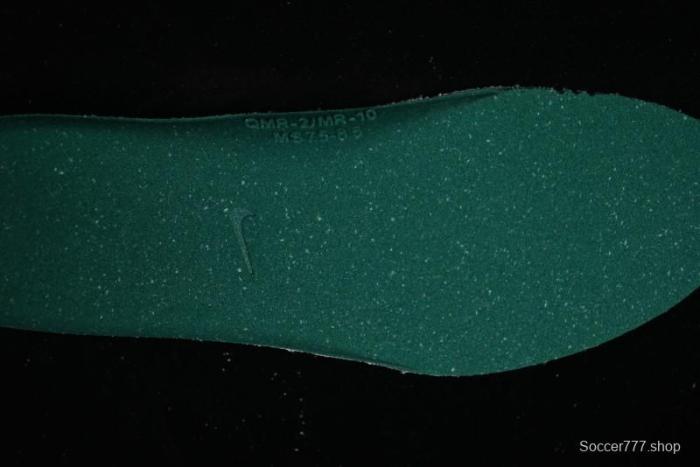 Nike Air Zoom Pegasus 35 Running Shoes with Breathable Mesh and Zoom Air Cushion - FQ7261-100