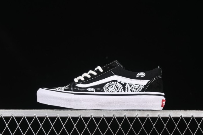 Vans Old Skool 36 Low-Top Retro Skate Shoes - VN000CRPGRN