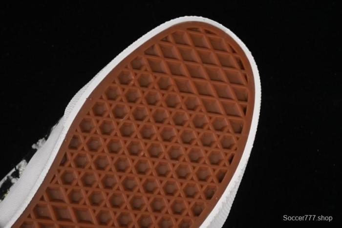 Vans Classics Knu Skool Retro Skate Shoes with Enhanced Cushion and Breathable Mesh - VN0A5JM2BA21