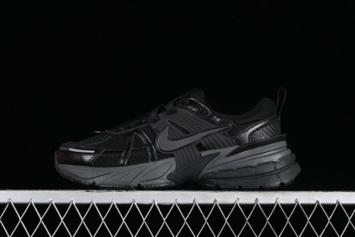 Nike V2K Runtekk 3XL Retro Low-Top Running Shoes with Shock Absorption and Anti-Slip Design - FD0736-001