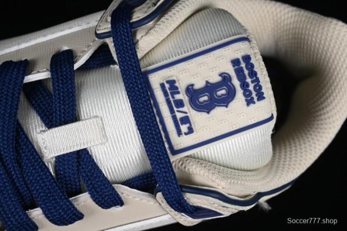 MLB Chunky Liner New York Yankees Lightweight Platform Sneakers with 6cm Height Increase - 3ASXLM13N43BGL