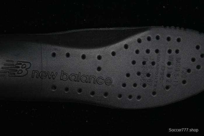 New Balance 2010 Series Retro Casual Running Shoes with Soft Suede and Nylon Mesh - M2010RN