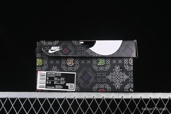 Nike Clot x Dunk Low SB 'What The' Casual Sneakers with Silk, Terracotta, and Holographic Elements - FN0316-999