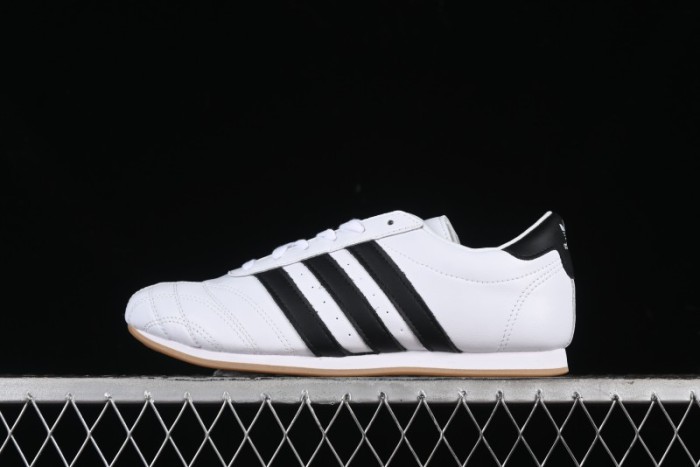 Adidas Originals Taekwondo JS1194 Low-Top Training Shoes for Comfortable and Slip-Resistant Performance