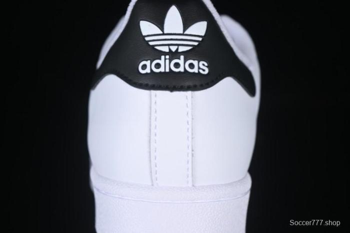 Adidas Superstar II IH8659 Casual Sneakers with Shell Toe Design