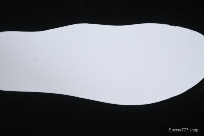 Nike Air Max 90 Retro Running Shoes with Full-Length Air Cushion - FJ4218-002