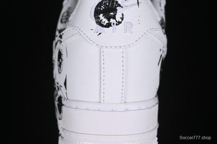 Comme des Garcons Shirt x Supreme x Nike Air Force 1 '07 Low Top Casual Sneakers - 923044-100