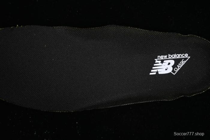 New Balance Made In USA 992 Classic Retro Running Shoes with Superior Cushioning - M992BL