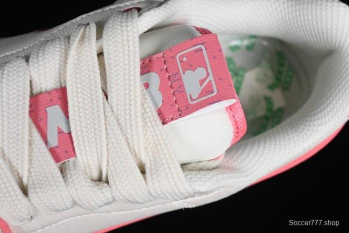 MLB Chunky Liner Basic New York Yankees Thick Sole Casual Sneakers with 6cm Height Increase - 3ASXCBO3N50COS