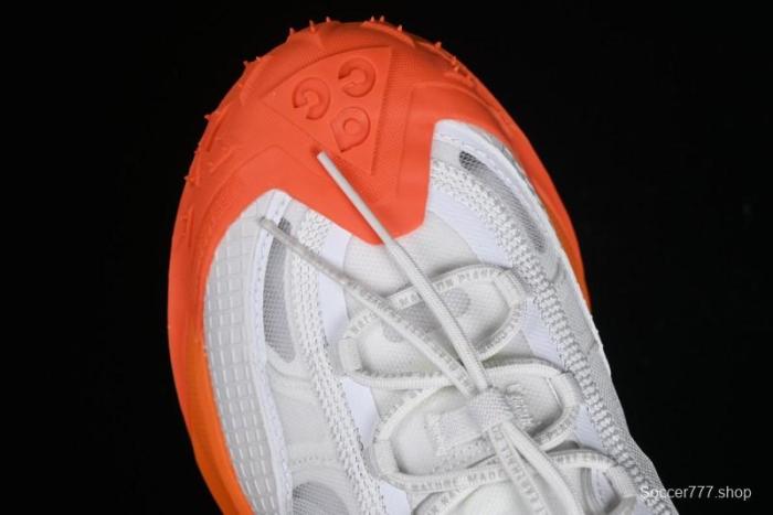 Nike ACG Mountain Fly 2 Low GTX SE Outdoor Hiking Shoes with GORE-TEX and React Foam - DV7903-100