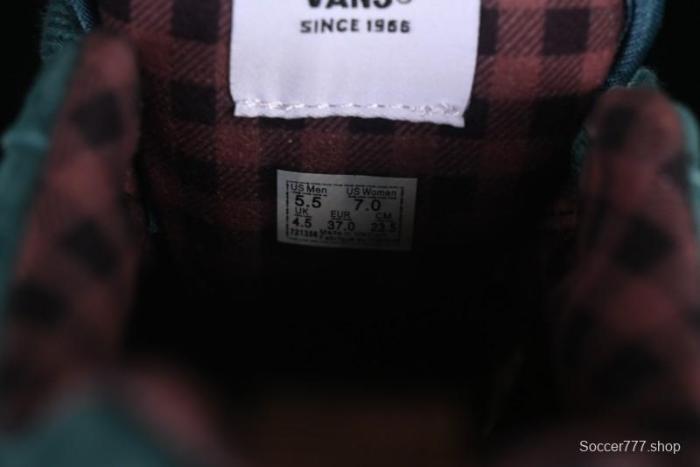 Vans Knu Skool Low-Top Retro Chunky Sneakers - VN000CS0PRM