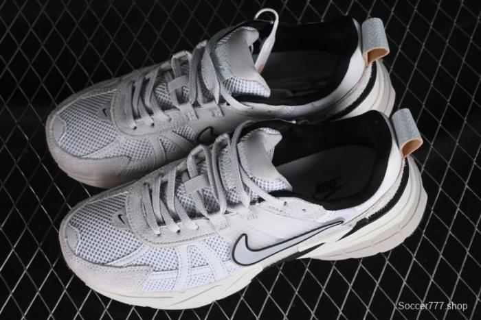 Nike Runtekk V2K Retro Low-Top Running Shoes with Cushlon Midsole and Distressed Effect - FN6703-002
