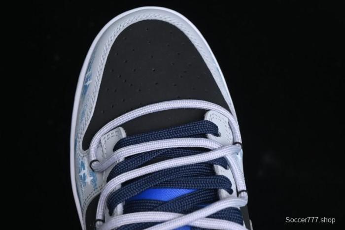 Nike Dunk Low Retro Casual Sneakers with Cosmic Star Eye Design - FQ8826-100