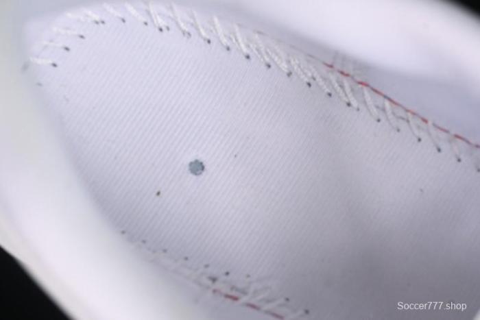 Nike Zoom Fly 6 Lightweight Responsive Running Shoes with Flyknit and Carbon Fiber Plate - FN8455-104