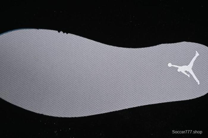 Nike Air Jordan 1 Mid Basketball Shoes Silver White - FN5031-100