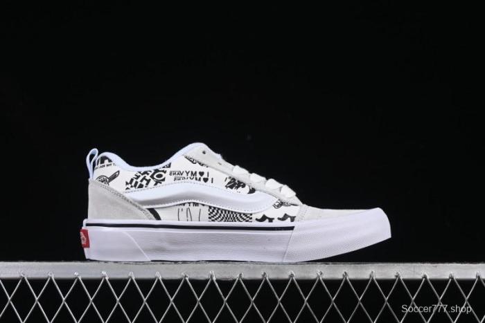 Vans Knu Skool Low-Top Retro Chunky Sneakers with Oversized Logo - VN000CS0239