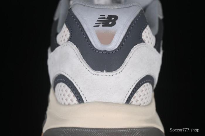 New Balance 2010 Series Retro Casual Running Shoes - M2010GRY