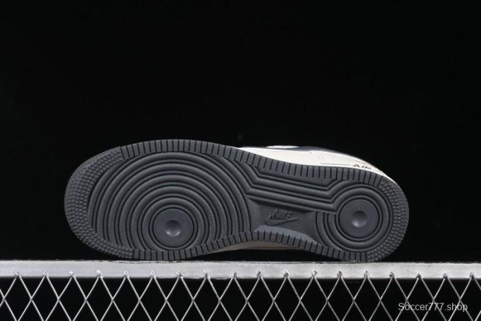 Nike Air Force 1 '07 Low Casual Sneakers in Black Pigskin - XZ6188-705