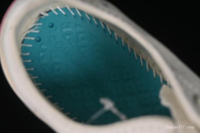 Converse Chuck 1970s Low Top Casual Sneakers with Moon Embroidery - A15750C