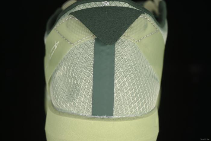 Adidas Adios 9 M Running Shoes with Lightweight Upper and Cushioning - JS3138