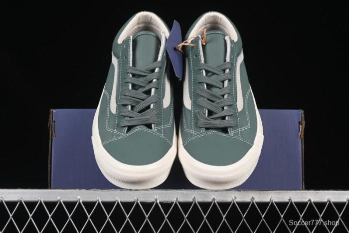 Vans Old Skool 36 Low-Top Retro Skate Shoes - VN000D57FRS