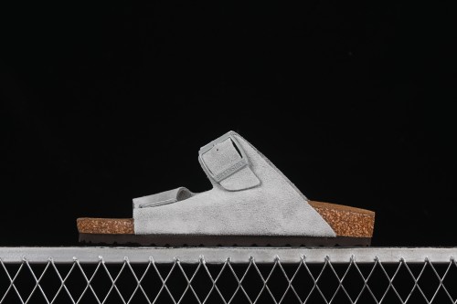 Birkenstock Sandals with Soft Suede Leather and Lambswool Insole - G.D4