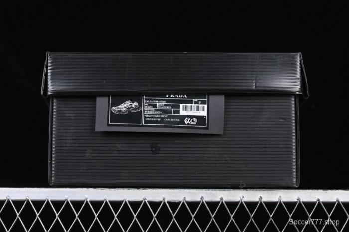 Prada Cloudbust Air Thunder Lifestyle Low-Top Sneakers - 2EG293