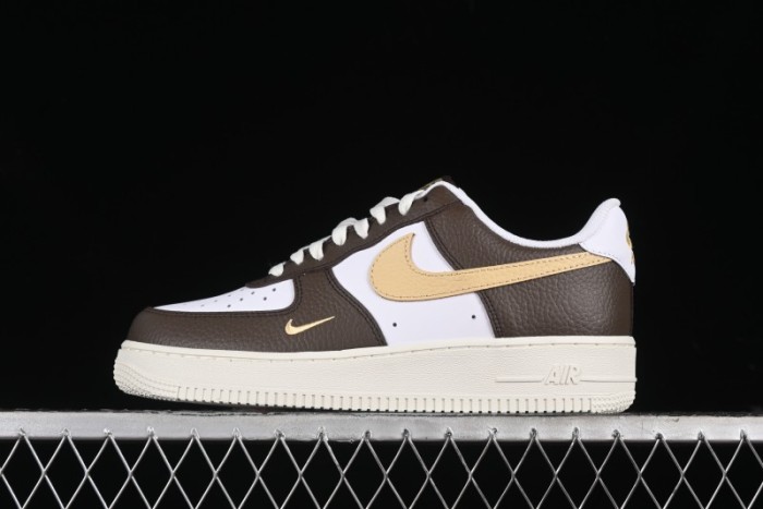 Nike Air Force 1 '07 Low Casual Sneakers with Full-Length Air Cushion - HM9656-001