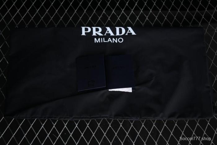 Prada Cloudbust Air Thunder Lifestyle Low-Top Sneakers - 1E819L