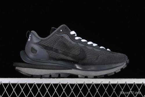 Nike Sacai VaporWaffle 3.0 Fashion-Forward Casual Sneakers - CV1363-105