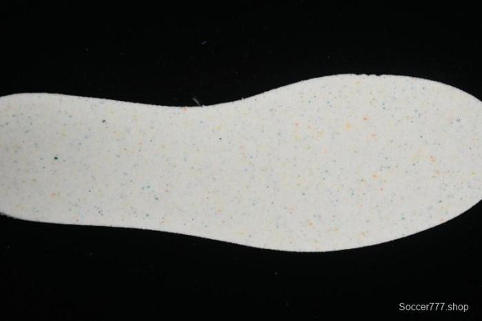 Nike TC 7900 Retro Chunky Dad Shoes with Reflective Swoosh and Cushioned Foam Sole - DD9682-002