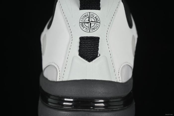 Stone Island Grime Panelled Low-Top Lifestyle Sneakers in Dark Brown - MO78FWS0303