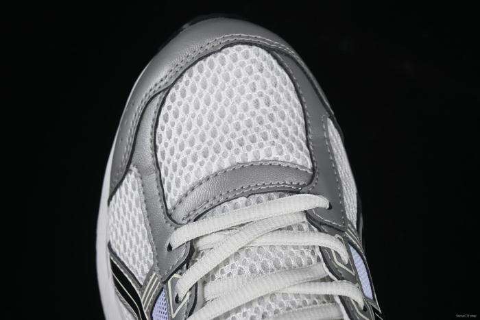 Asics Gel-Contend 4 Low-Top Breathable Running Shoes - 1011B937-103