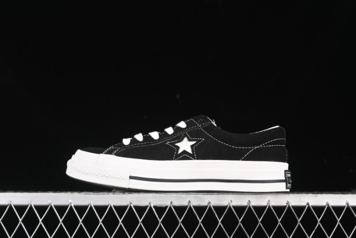 Converse One Star J Vtg Suede Low-Top Casual Sneakers in Retro Black and White - M.C3