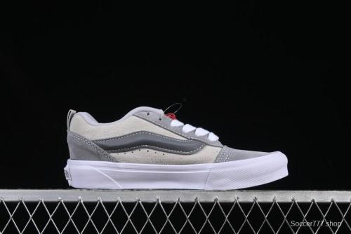 Vans Knu Skool Low-Top Retro Chunky Sneakers - VN000D22BH7