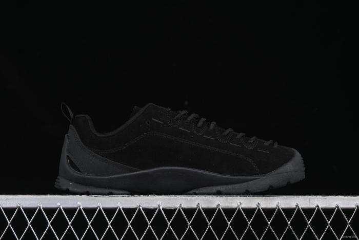 KEEN Men's Jasper II Waterproof Sneaker - All-Black Minimalist Design