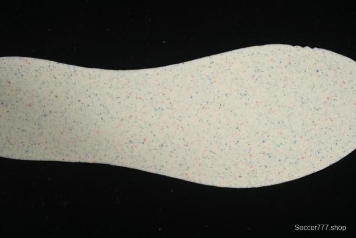 Nike Air Max Dn8 Running Shoes with Dynamic Air Cushion Technology - FQ7860-010