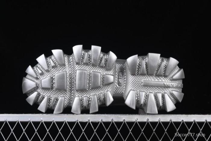 Prada Cloudbust Air Thunder Lifestyle Sneakers - 2EG293