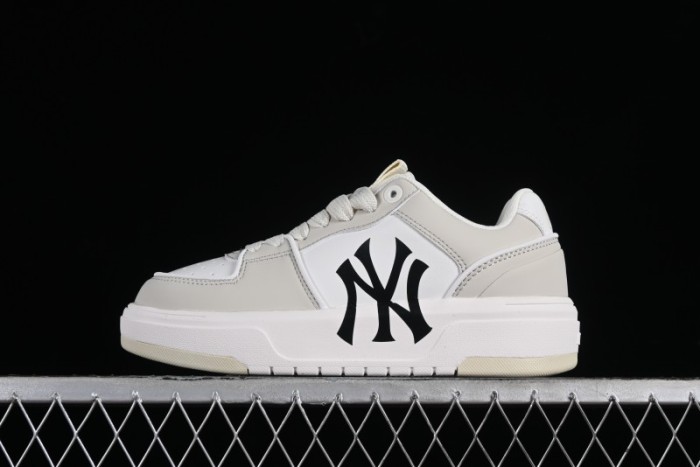 MLB Chunky Liner New York Yankees Lightweight Platform Sneakers with 6cm Height Increase - 3ASXCLB3N50IVS