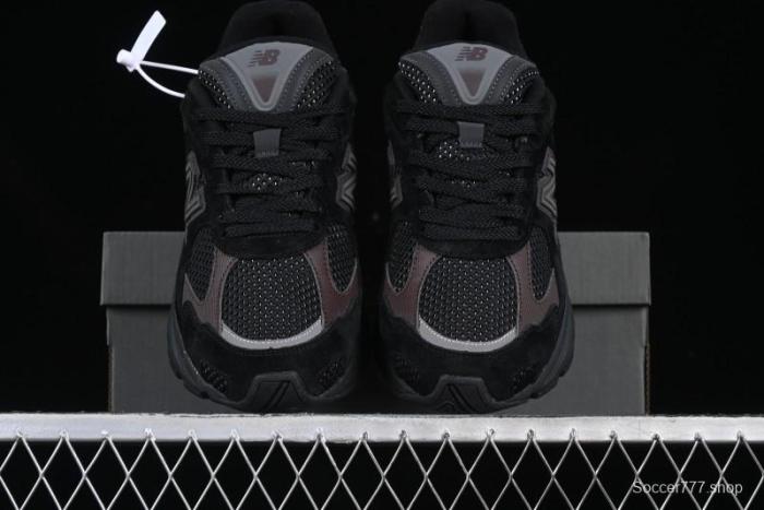 New Balance 2010 Series Retro Casual Running Shoes with Soft Suede and Nylon Mesh - M2010RN