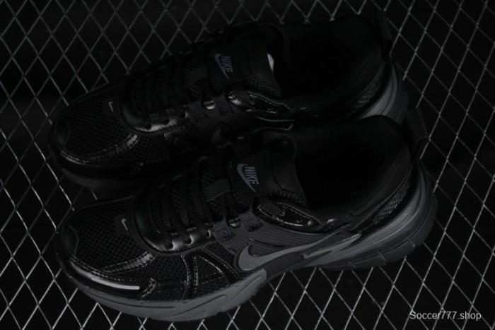 Nike V2K Runtekk 3XL Retro Low-Top Running Shoes with Shock Absorption and Anti-Slip Design - FD0736-001