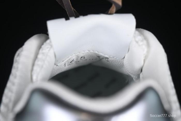 New Balance 530 Metallic Silver Sneakers – Stylish & Sporty Design