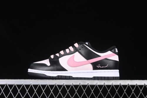 Nike SB Dunk Low Casual Skate Shoes in Blackberry Pink - CW1590-100