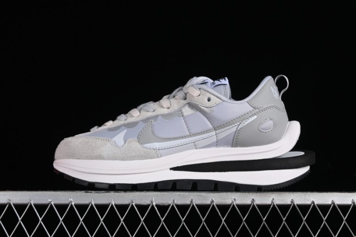 Nike Sacai VaporWaffle 3.0 Deconstructed High-Top Sneakers with Layered Sole - DD1875-108