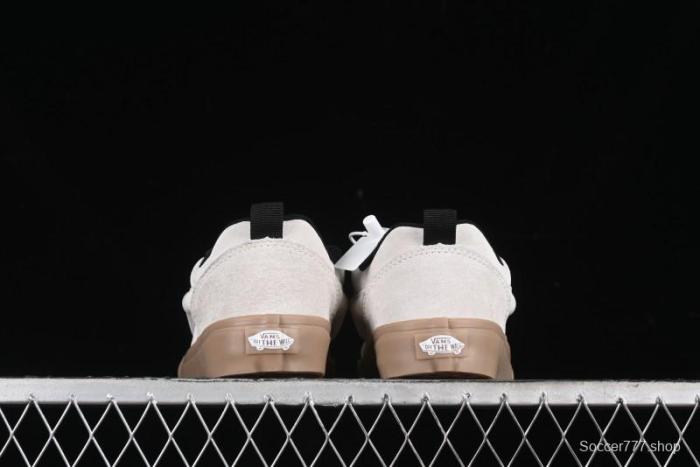 Vans Classics Knu Skool Retro Sneakers with Enlarged Toe and Thickened Tongue - VN000CZUVE1