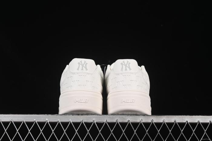 New York Yankees MLB Bigball Chunky Embo Monogram Platform Sneakers - 3ASXE015N50WHS